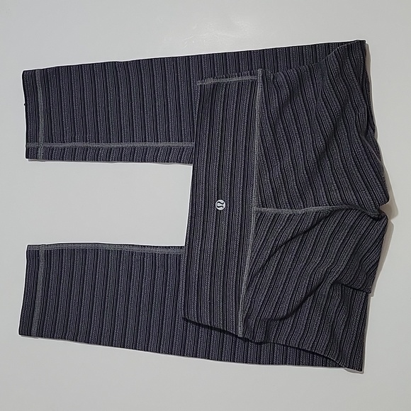 Lululemon Wunder Under Cropped II Tights 21" - Picture 3 of 8